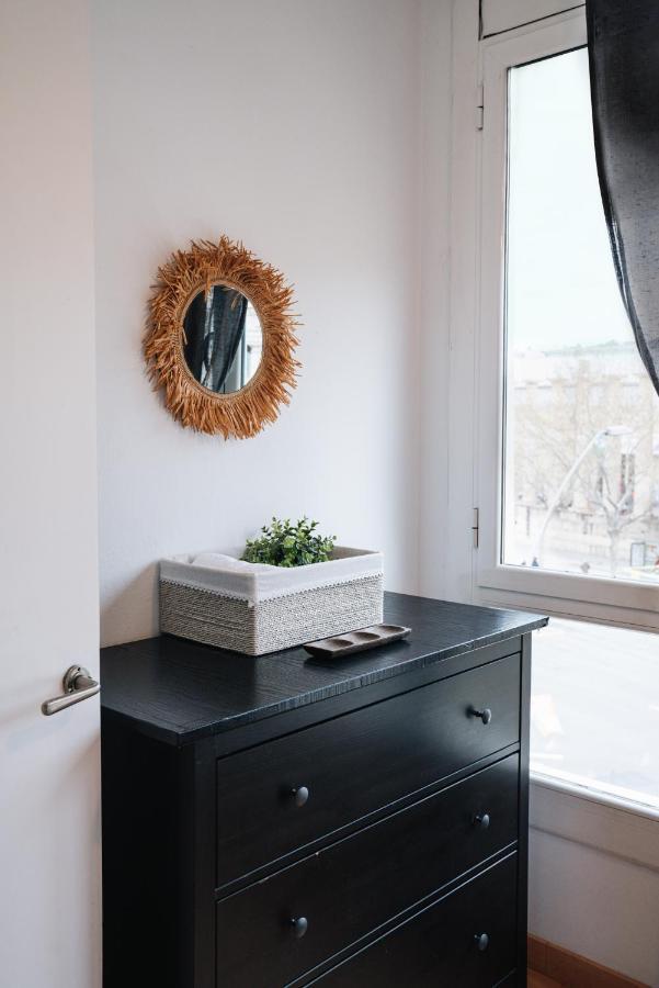 Sunny And Modern Apartment Ideal For Groups Barcelona Exteriér fotografie
